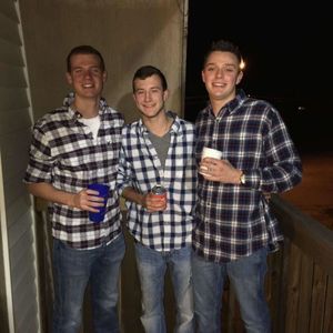 Meet your Posher, Carson